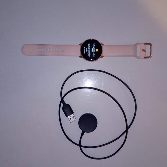 Womens Samsung Galaxy Watch Active2 (Silicon Strap + Aluminum Bezel) Bluetooth - Picture 1 of 3